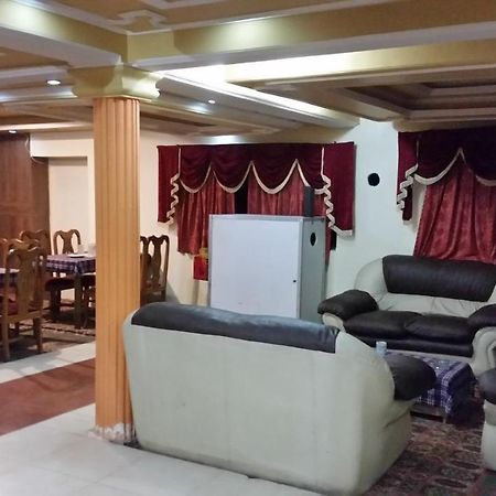 Hotel Gulmarg Inn Eksteriør billede