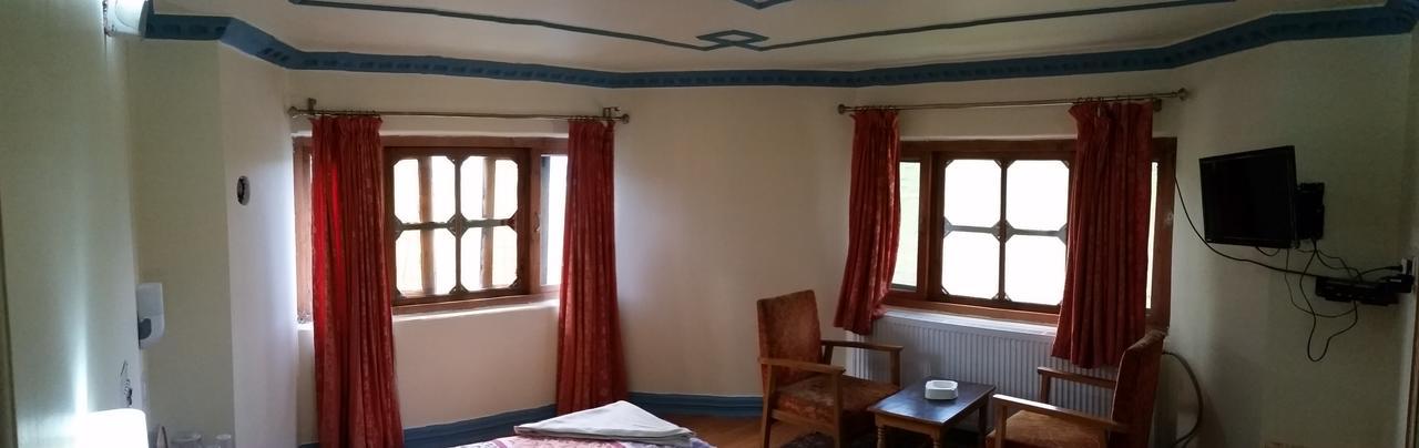 Hotel Gulmarg Inn Eksteriør billede