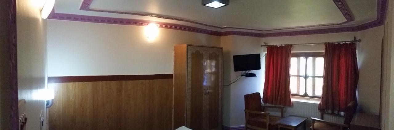 Hotel Gulmarg Inn Eksteriør billede