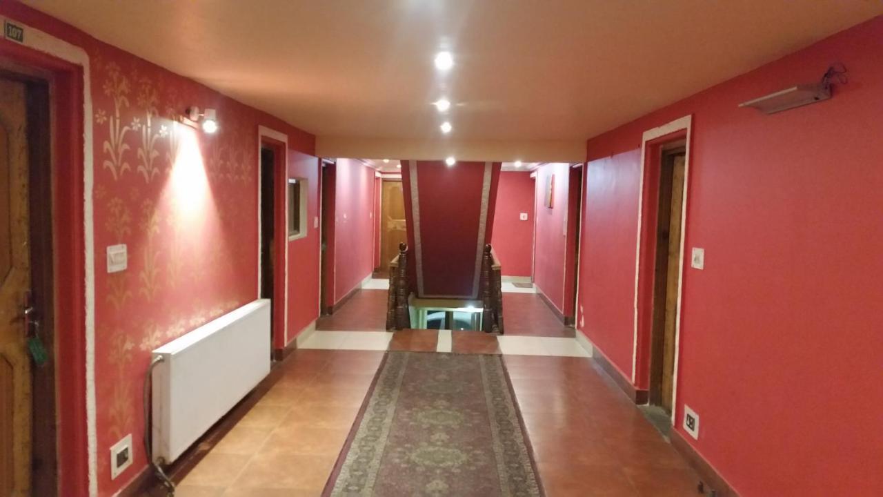 Hotel Gulmarg Inn Eksteriør billede